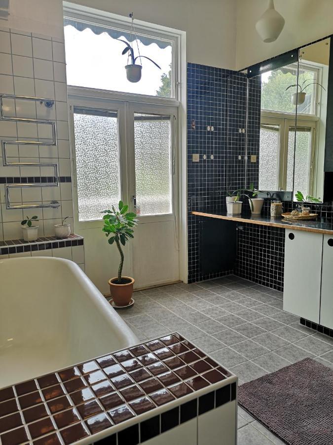 Disponentparken Cafe Och Bed & Breakfast Grangesberg Bagian luar foto
